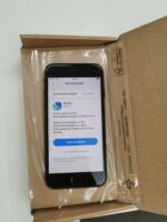 Apple iPhone SE (2022) 128 GB – Schwarz – Neuwertig – Bild 2
